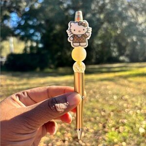 HK Gold and White Custom Pen